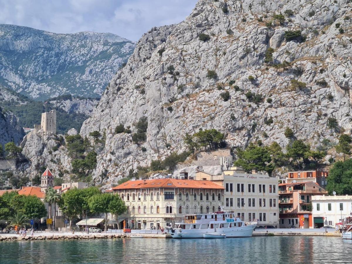 Lighthouse Central Apartments Omiš Exteriér fotografie