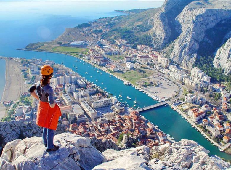 Lighthouse Central Apartments Omiš Exteriér fotografie